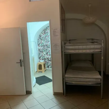 Atilla Empire Albergue